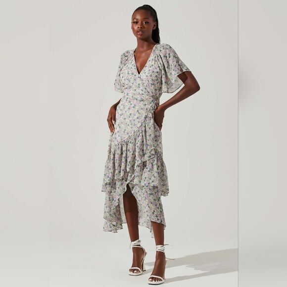 NWOT ASTR ADELLA FLORAL RUFFLE MIDI DRESS - Picture 2 of 6
